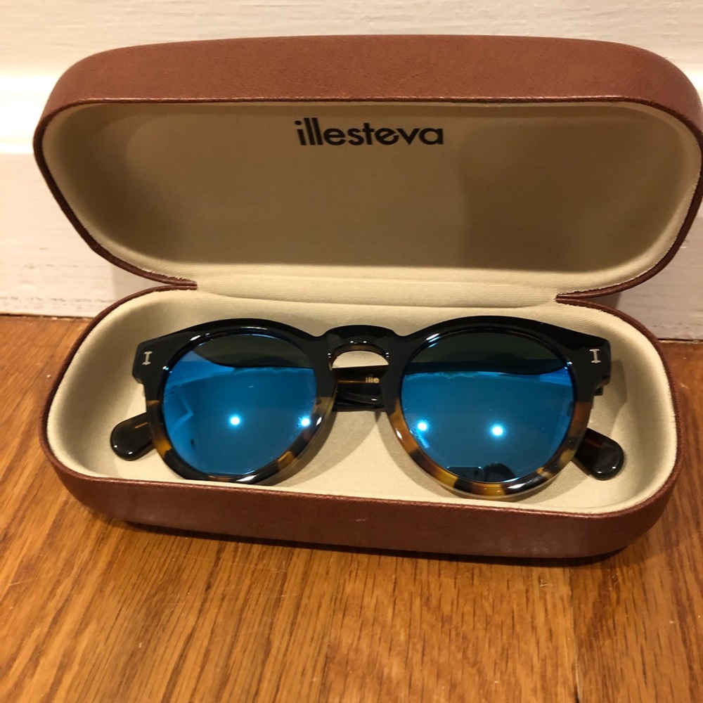Illesteva Leonard Sunglasses
